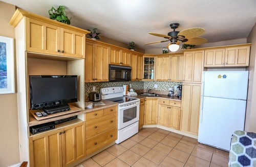South Island Condo | Estero Beach and Tennis 703B is a wonderfully remodeled, gulf-front studio condominium, with beautiful water views from every window.