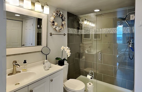 Fort Myers Beach Condo | Estero Beach & Tennis 701B | Beach Views + Fun On-Site Amenities!
