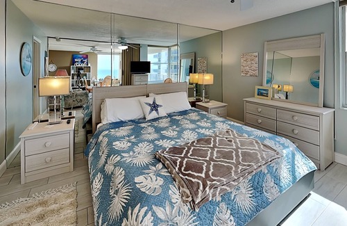Fort Myers Beach Condo | Estero Beach & Tennis 701B | Beach Views + Fun On-Site Amenities!