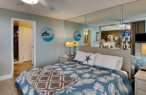 Fort Myers Beach Condo | Estero Beach & Tennis 701B | Beach Views + Fun On-Site Amenities!