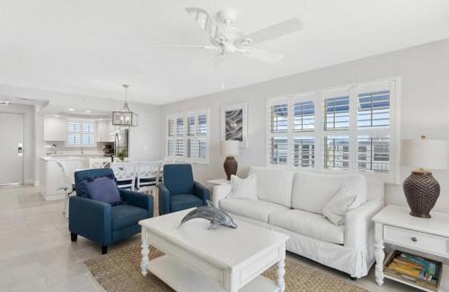 Fort Myers Beach Apartment | Estero Island Beach Villas 601