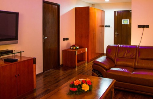 Thirukazhukundram Hotel | Esthell Village Resort,Mahabalipuram