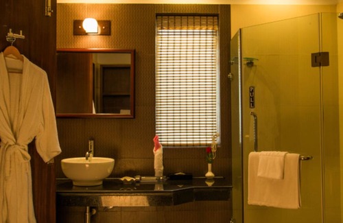 Thirukazhukundram Hotel | Esthell Village Resort,Mahabalipuram