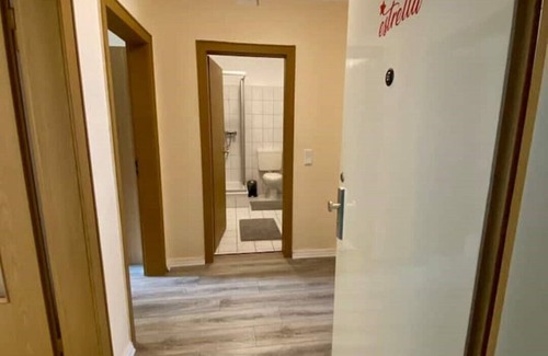 Herne Apartment | Estrella Living Rooms 89 (Paris) - with private bathroom and kitchen