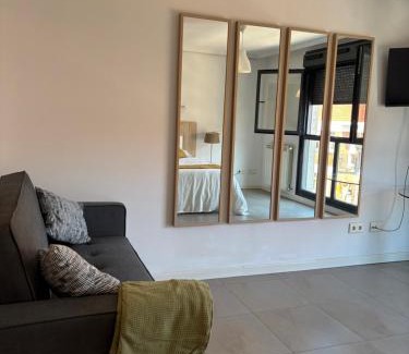 Las Campas y San Claudio Apartment | Estudio central