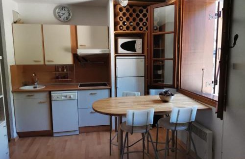 Enveitg Apartment | Estudio con piscina en Enveitg