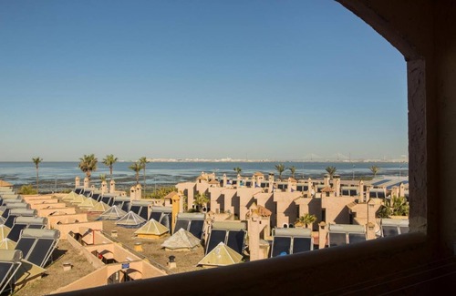 Centro Comercial Bahia Sur Apartment | Estudios Turisticos Bahia Sur