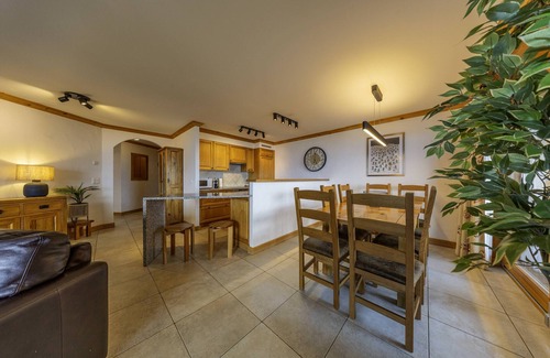 Saint-Pierre-de-Clages Apartment | Etagnes 2 Est - ski-in/ski-out, vue magnifique