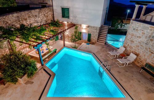 Donji Humac House | Eternity with pool