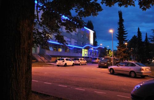 Dijon Hotel | ETHIC ETAPES DIJON Accueil 24h24 et parking gratuit