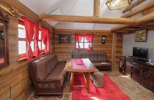 Pale Apartment | Ethno Village Dolina Mira - Two Bedroom Holiday Home (Trebević)
