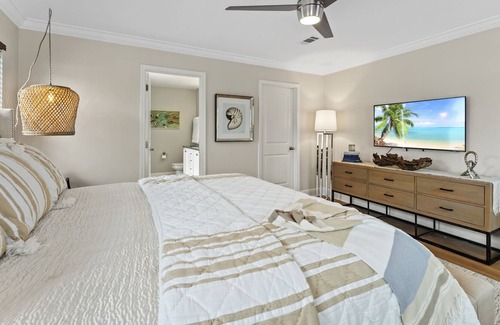 West Panama City Beach House | Etoile de Mer 🏖4 Blocks to Beach & Rosemary 🏖 Pool 🏖Christmas Tree & Hot Cocoa Bar