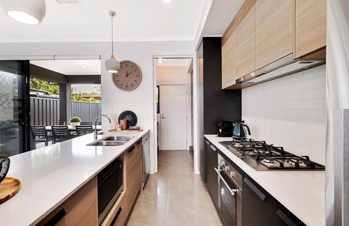 Warradale House | Eton House, Brand new house that you will not want to leave!