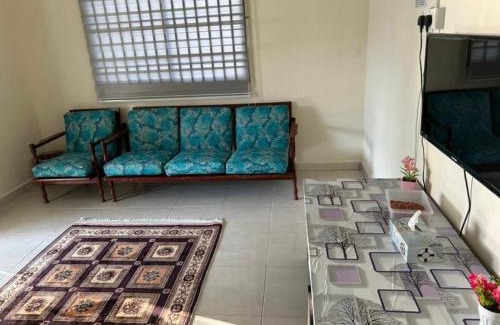 Batu Pahat House | Etosh Homestay 2