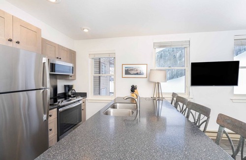 Telluride Condo | Etta Place 1 by Avantstay Ski In/Ski Out Unit w/Views of the Slopes!