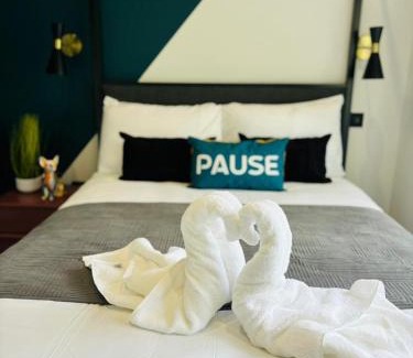 Evelyn Apartment | Etta's House - NO 31 - A Cozy Urban Escape