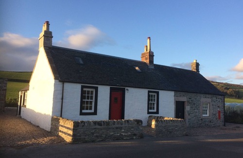 Rothesay Cottage | Etterick Smiddy - recently restored former blacksmiths cottage