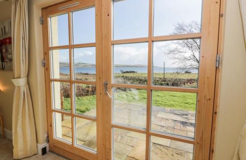 Rothesay House | Ettrick Cottage