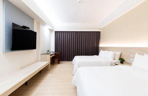 North District Hotel | Etung Hotel