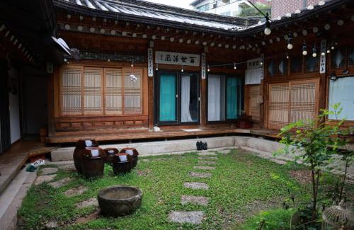 Hyehwa House | Eugene Hanok Stay