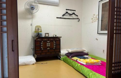 Hyehwa House | Eugene Hanok Stay