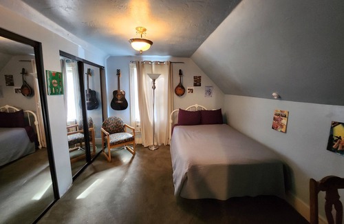 Whiteaker Hostel | Eugene Lodge And International Hostel