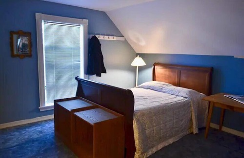 Whiteaker Hostel | Eugene Lodge And International Hostel