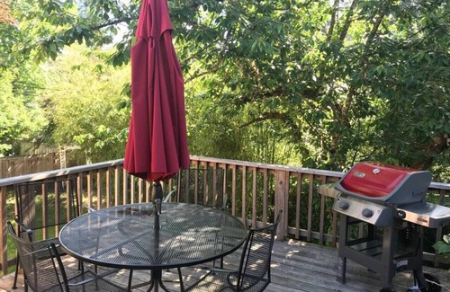 Fox Hollow House | Eugene · Stylish Comfort | Quiet SE Area | Walk to Trails