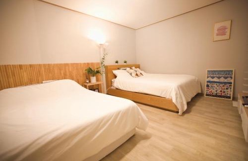 Cheongpa-dong Apartment | Eun House