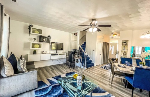Virginia Beach House | Euphoric 3-Bedroom Townhome Wi-Fi