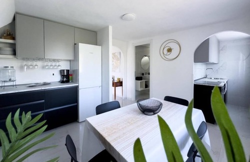 Zona XXVIII Tor de' Cenci Apartment | Eur Mostacciano panoramic view