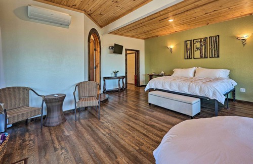 Eureka Springs House | Eureka Springs Vacation Rental w/ Pool & Hot Tub!