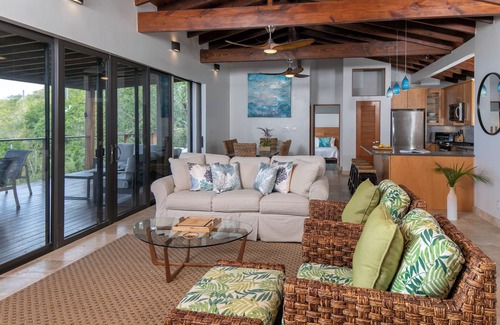 Monte House | Eureka Villa -Stunning Views in Paradise 2BR/2.5BA