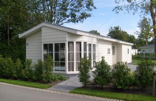 Halfweg Ski Chalet | EuroParcs Spaarnwoude