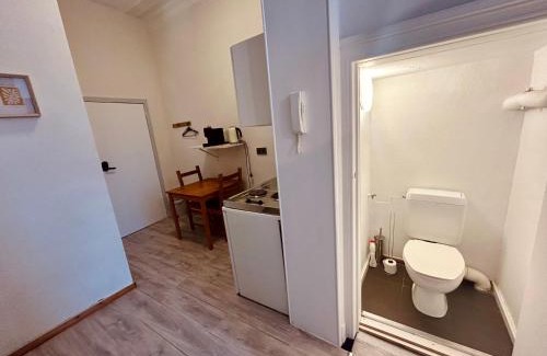 Wijk van de Squares Apartment | European District Apartment Eleven