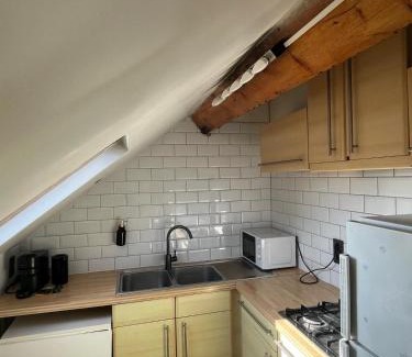 Wijk van de Squares Apartment | European District Apartment Thirteen