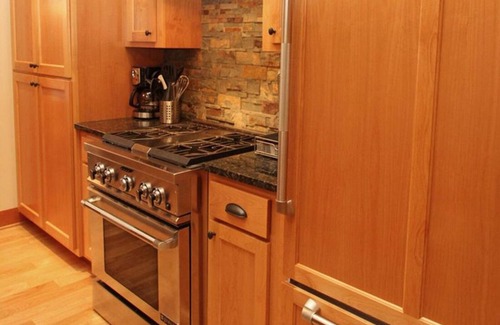 Cle Elum House | EV Charger! HOT TUB! Perfect family getaway in the ❤️ of Suncadia!