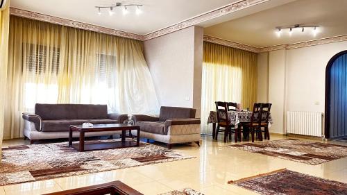Ash Shumaysani Apartment | Eva house Lovely 3 bedrooms unit in great location in Amman for families