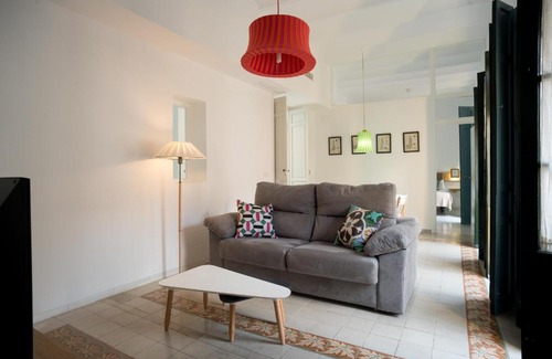 Encarnacion-Regina Apartment | Eva Recommends Casa Gerona
