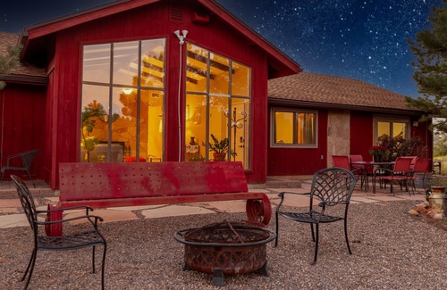 Flagstaff Cabin | Eva's Family Retreat Rustic & Rural+2.4 Acres+Sauna+ Fire Pit
