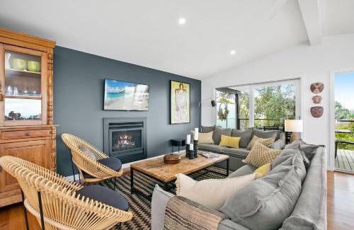 Somers House | Evans Beach Retreat