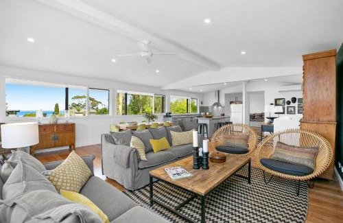 Somers House | Evans Beach Retreat