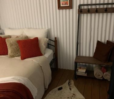 Ilfracombe Bed & Breakfast | Evanston Station