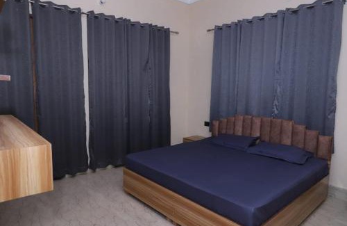 Lansdowne House | Evara Homestay