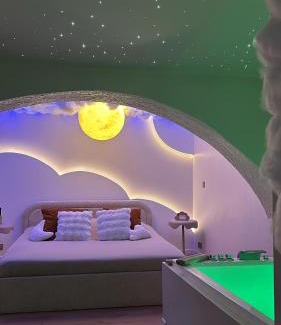 Ollioules House | Evasion Room, Nuit insolite - Ollioules Toulon Var