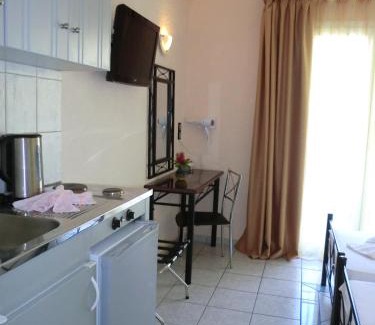 Potokaki Apartment | Evelin hotel