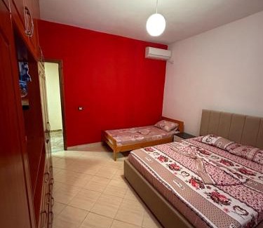 Qafe e Gjashtes House | Evelina Ernild Rooms