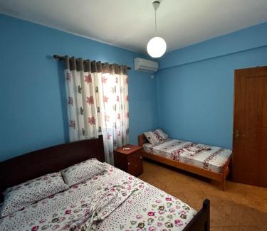 Qafe e Gjashtes House | Evelina Ernild Rooms