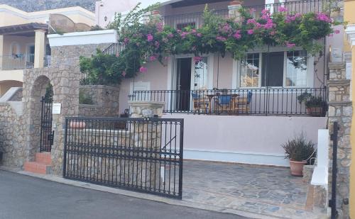 Mirties Apartment | Evelinas Apartement