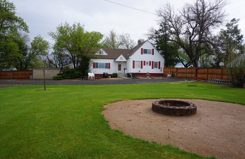 Fruita House | Events, Large Groups, Campers - Stay in This Historic Farm House!